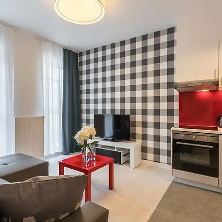 Dabrowskiego By The Railway Station Daire *