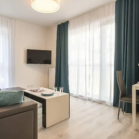 Dabrowskiego By The Railway Station Wroclaw