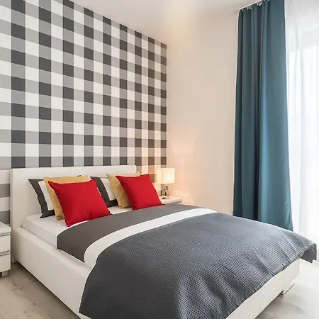 Dabrowskiego By The Railway Station