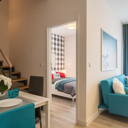 Dabrowskiego By The Railway Station Daire Wroclaw