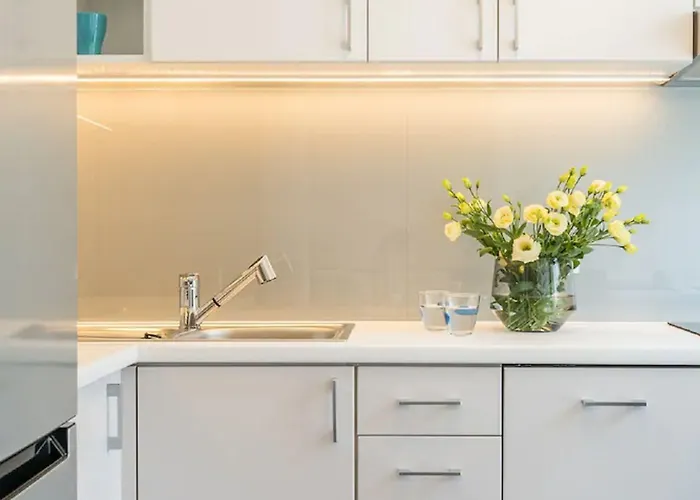 Lägenhet Dabrowskiego By The Railway Station *