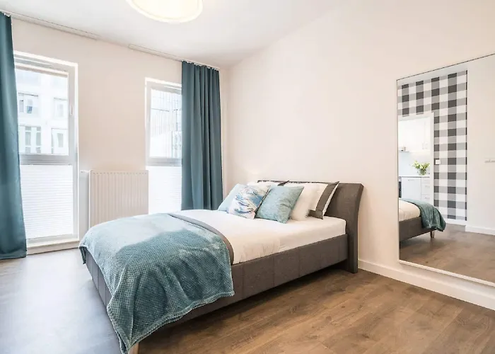 Dabrowskiego By The Railway Station * Wroclaw