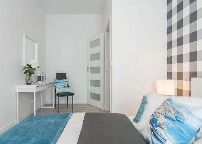 Dabrowskiego By The Railway Station Apartment Wroclaw